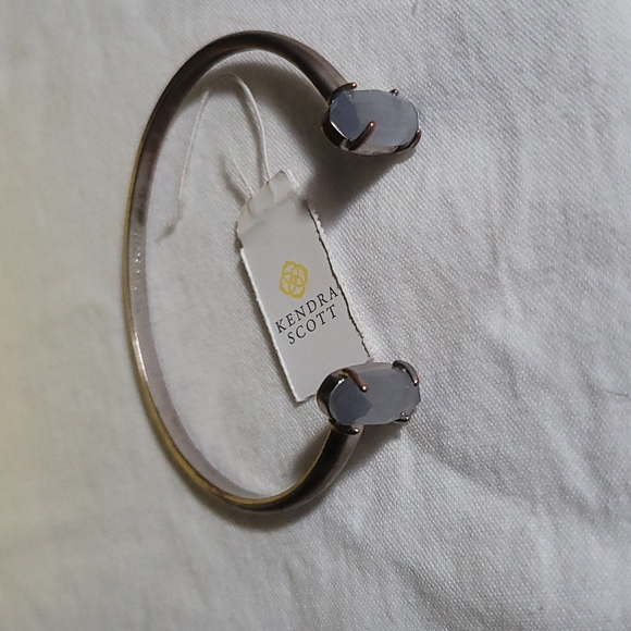 Kendra Scott Edie Cuff Bracelet in Slate Cat's Eye - Picture 5 of 6